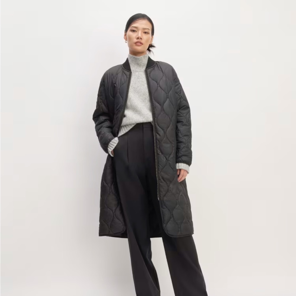 Everlane renew long liner black jacket, size XXS!